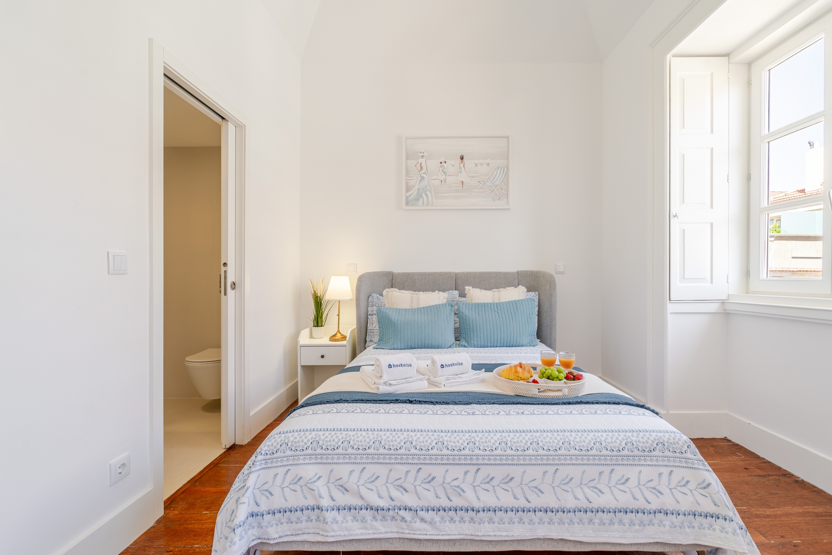 Bright Flat in Historic Foz House by HostWise 10 Host Wise Booking