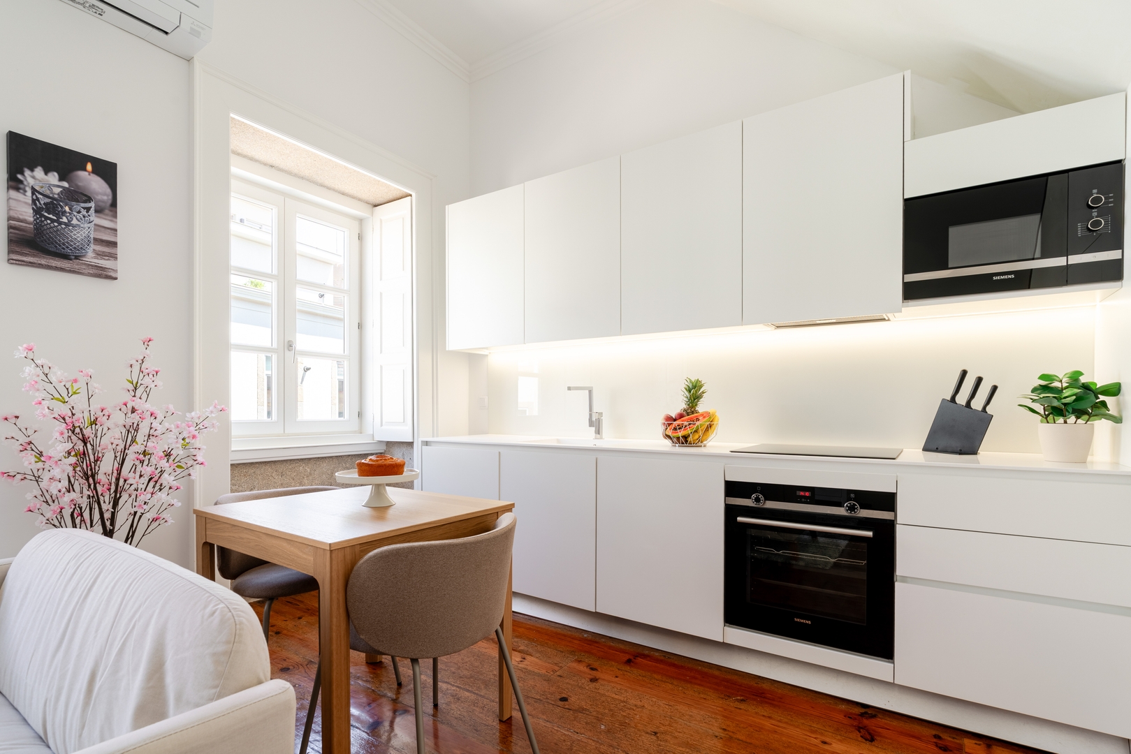 Bright Flat in Historic Foz House by HostWise 2 Host Wise Booking