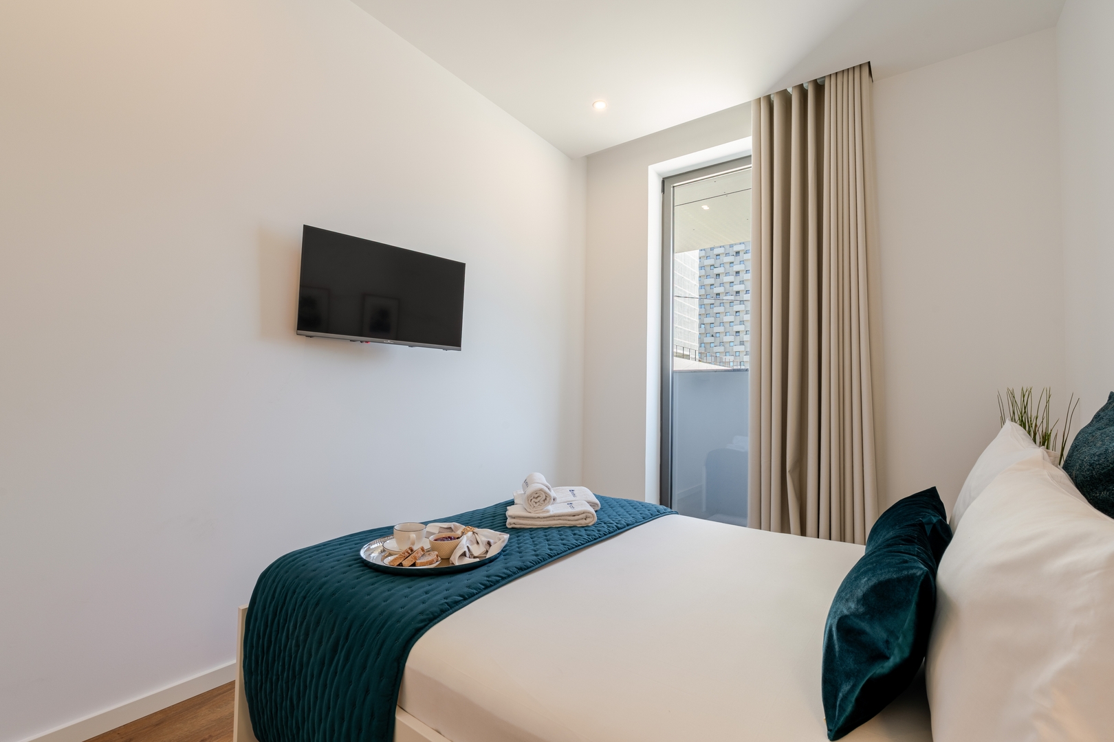 Sleek & Modern Flat w/ Private Garage by HostWise 6 Host Wise Booking