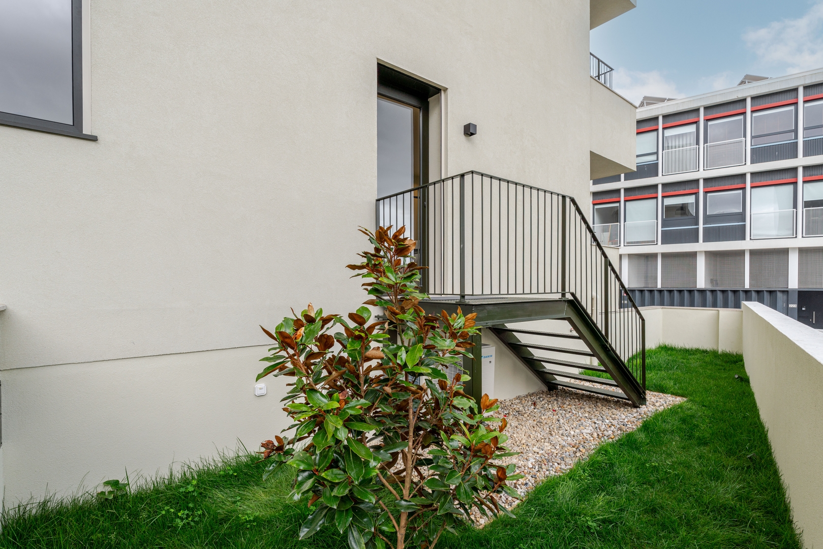 HostWise - Stylish Flat with Terrace & Garage 34 Host Wise Booking