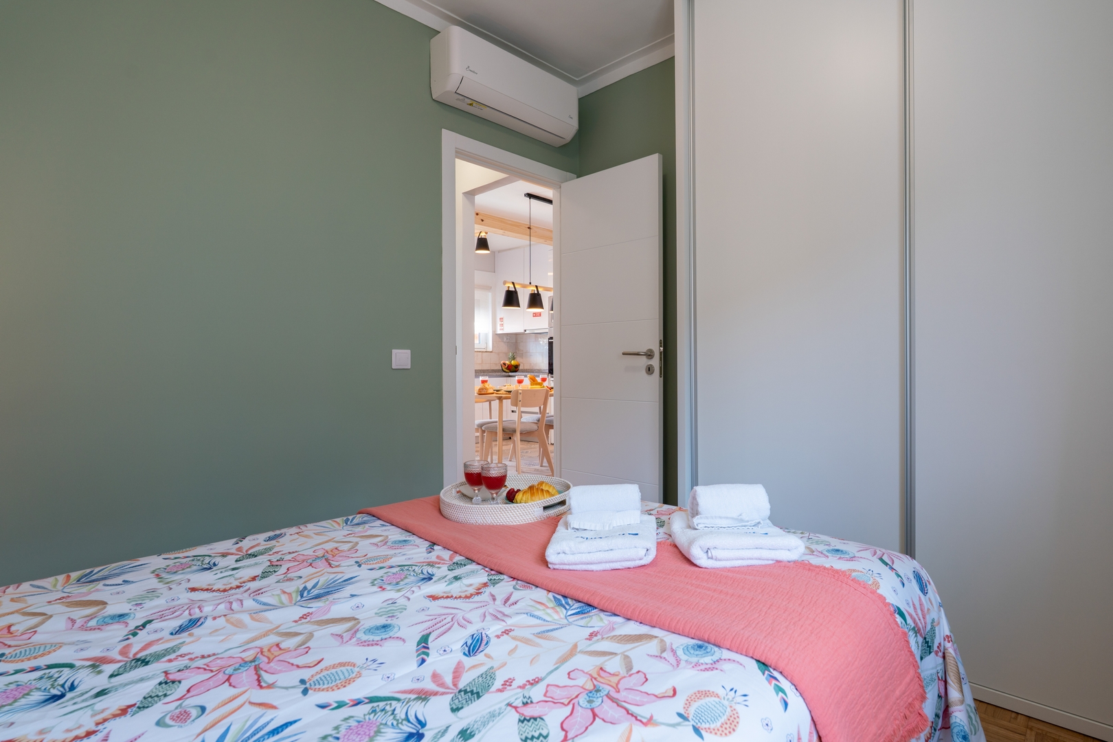 Quinta do Vintém w/ Terrace near WOW by HostWise 6 Host Wise Booking
