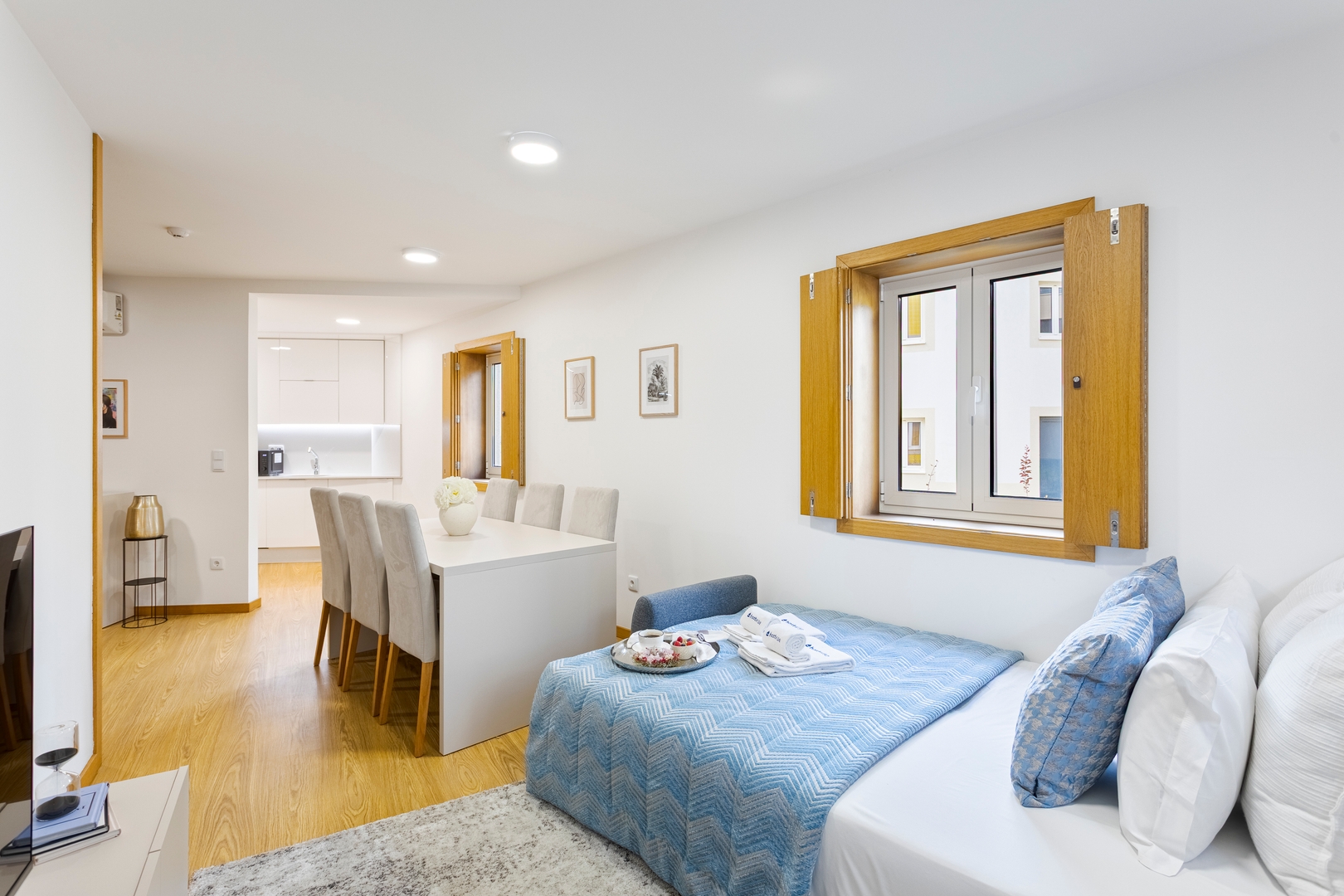 Modern & Central Flat w/ Garage by HostWise 19 Host Wise Booking