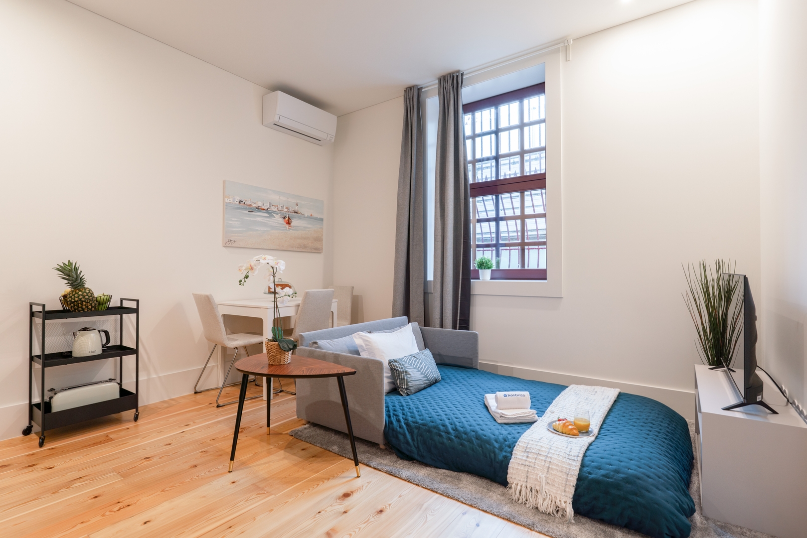 Modern & Cozy Flat by HostWise 12 Host Wise Booking