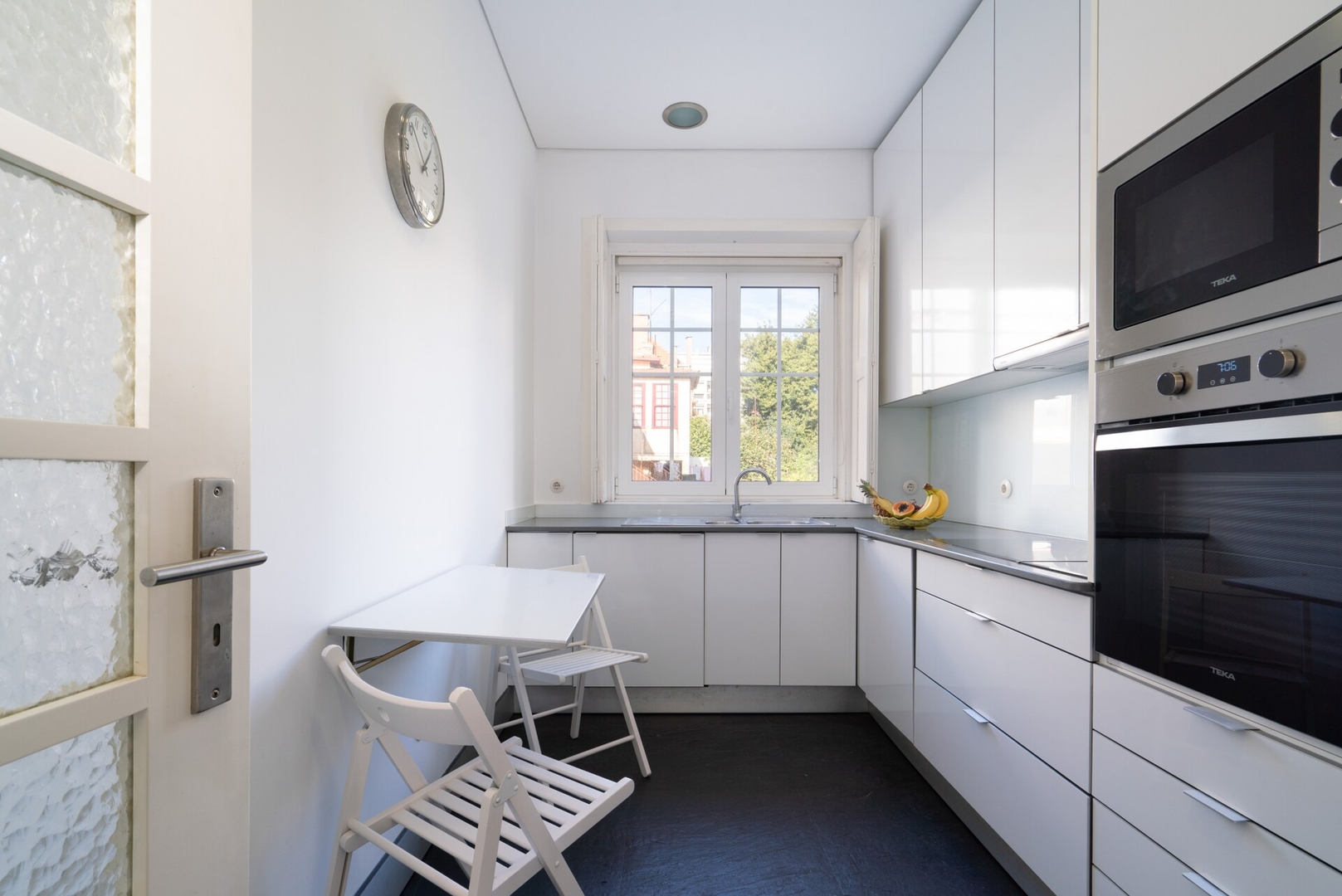 Host Wise - 2 Rustic Colorful Flats | Terrace 44 Host Wise Booking