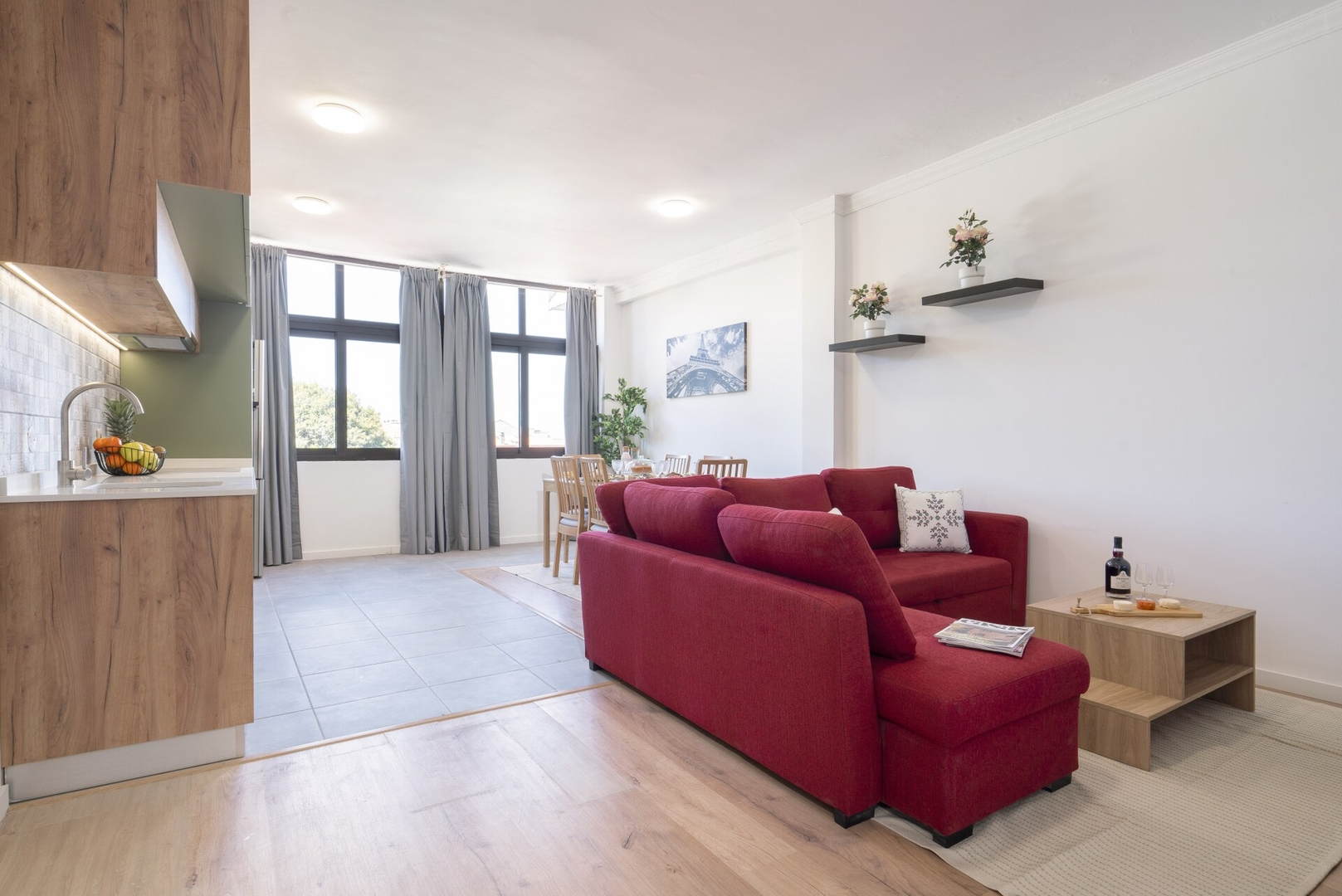 Host Wise - Comfy Minimalist Flat Host Wise Booking