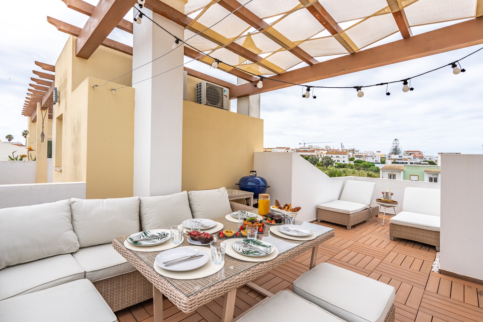 Deluxe House | Terrace & BBC by HostWise 4 Host Wise Booking