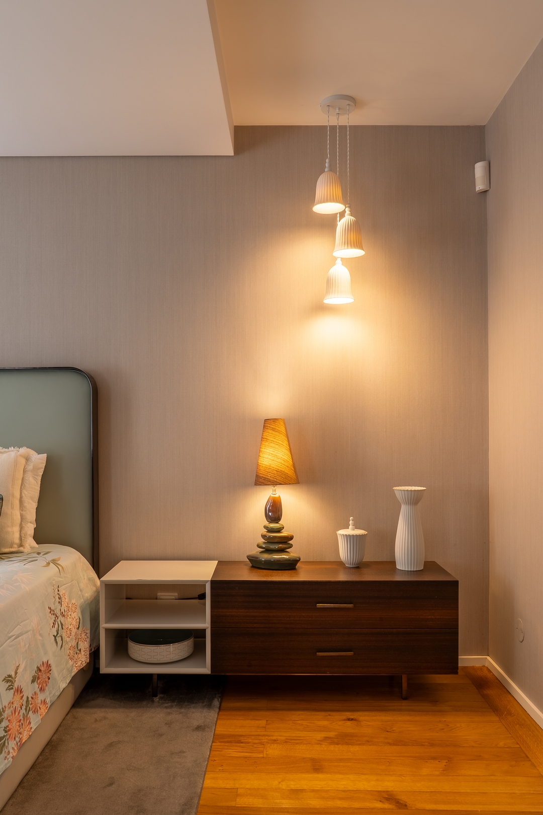 HostWise - Modern Comfort & Shared Pool in Paredes 61 Host Wise Booking