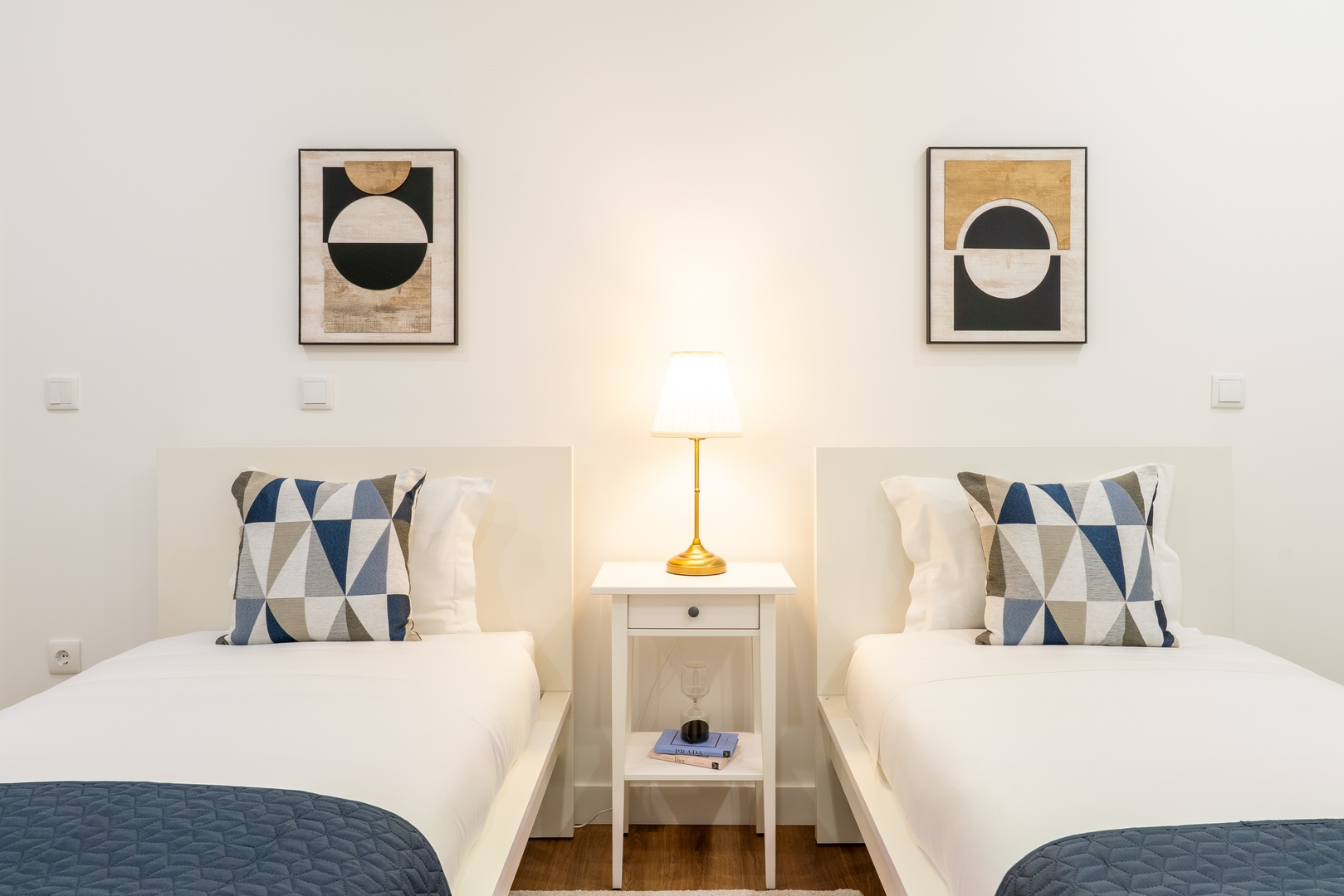 Open-Plan Apartment in Downtown Porto by HostWise 24 Host Wise Booking