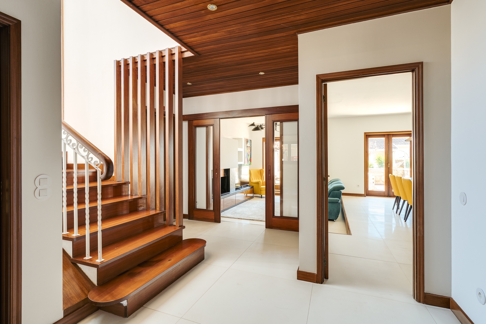 Beach Villa with Jacuzzi & Garage by HostWise 48 Host Wise Booking