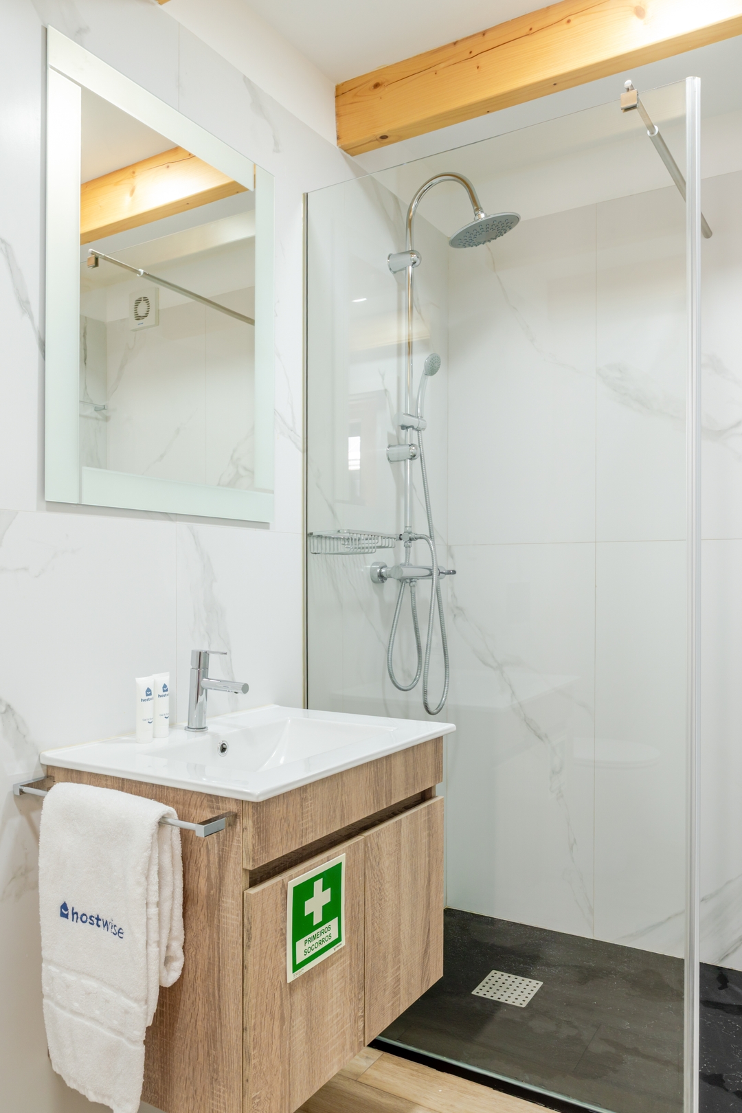 Terrace Studios for 12 in Porto by HostWise 20 Host Wise Booking