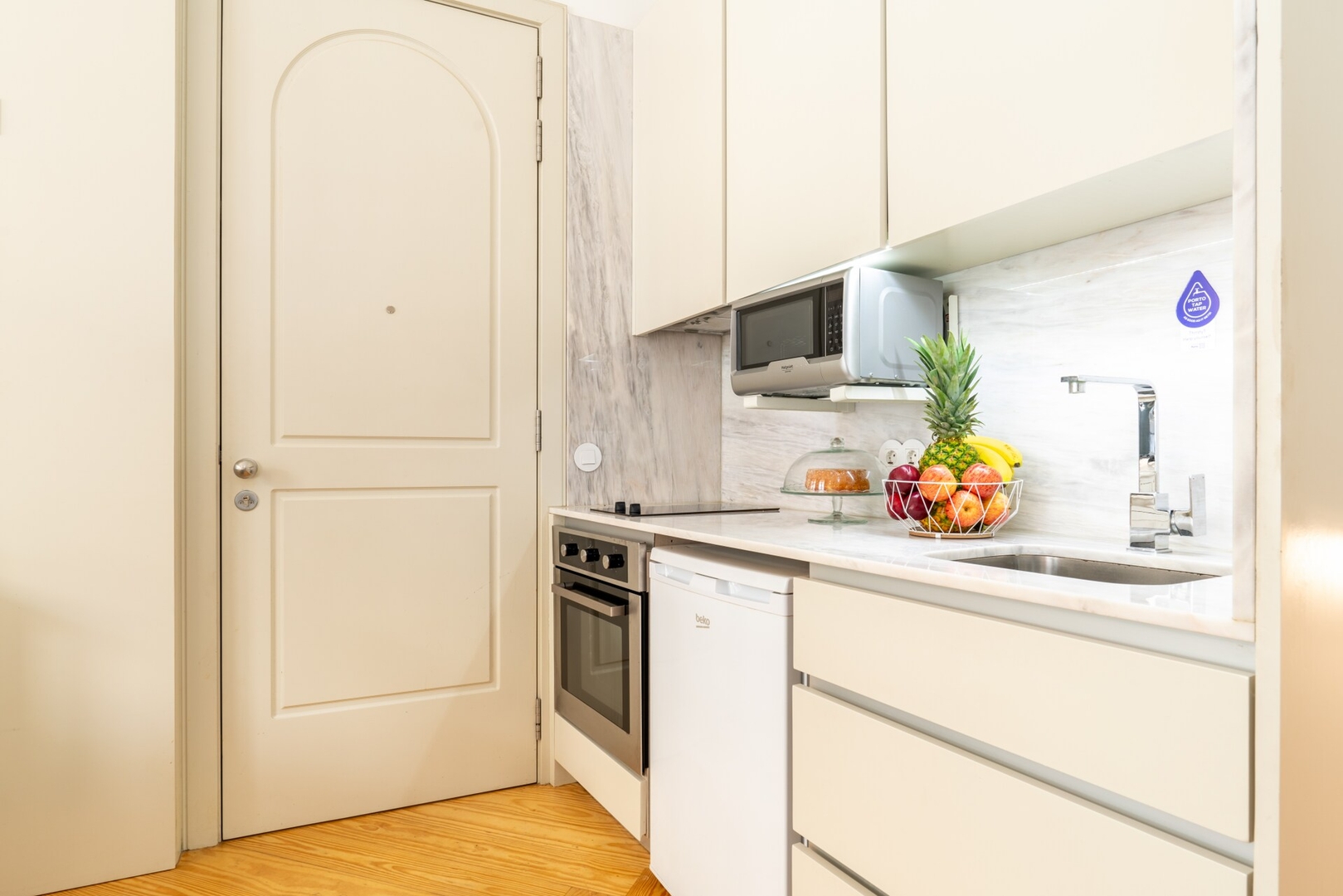 Colourful Cozy Flat by HostWise 26 Host Wise Booking