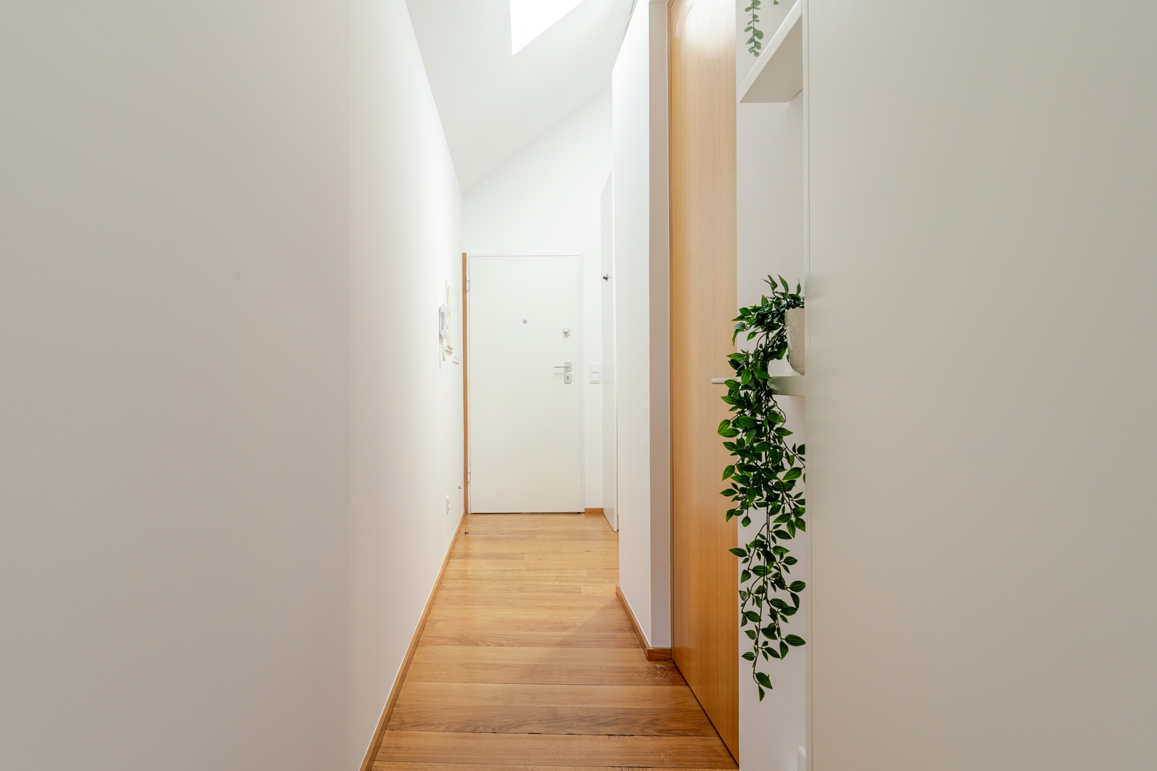 Modern & Cozy Studio by HostWise 20 Host Wise Booking