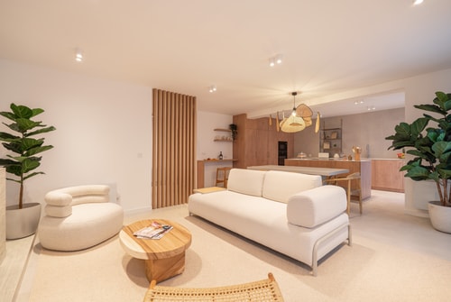Stylish & Spacious Flat near the Beach by HostWise Host Wise Booking