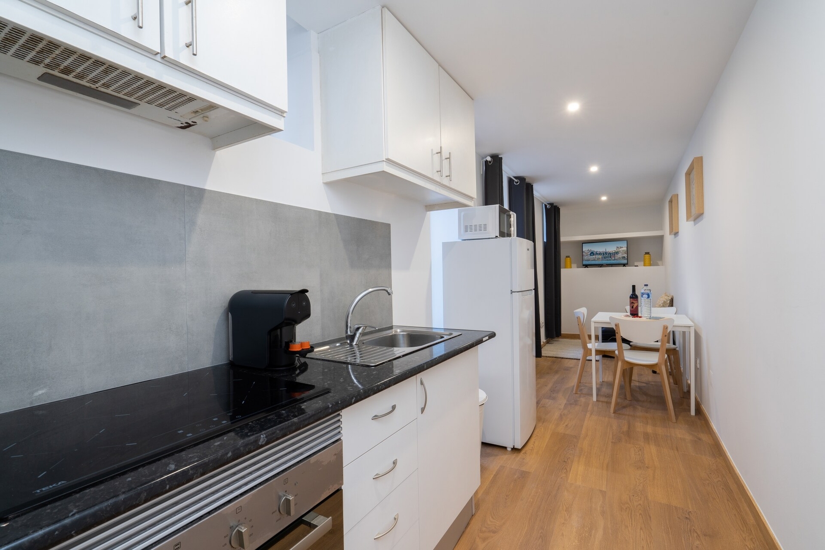 Host Wise - Peaceful & Bright Flat | Rocky Terrace 4 Host Wise Booking