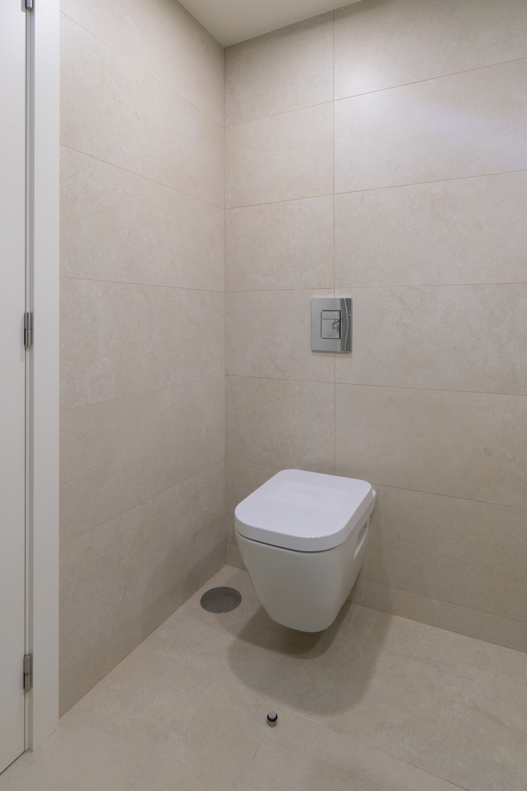 Bright Studios with Patios in Porto by HostWise 18 Host Wise Booking