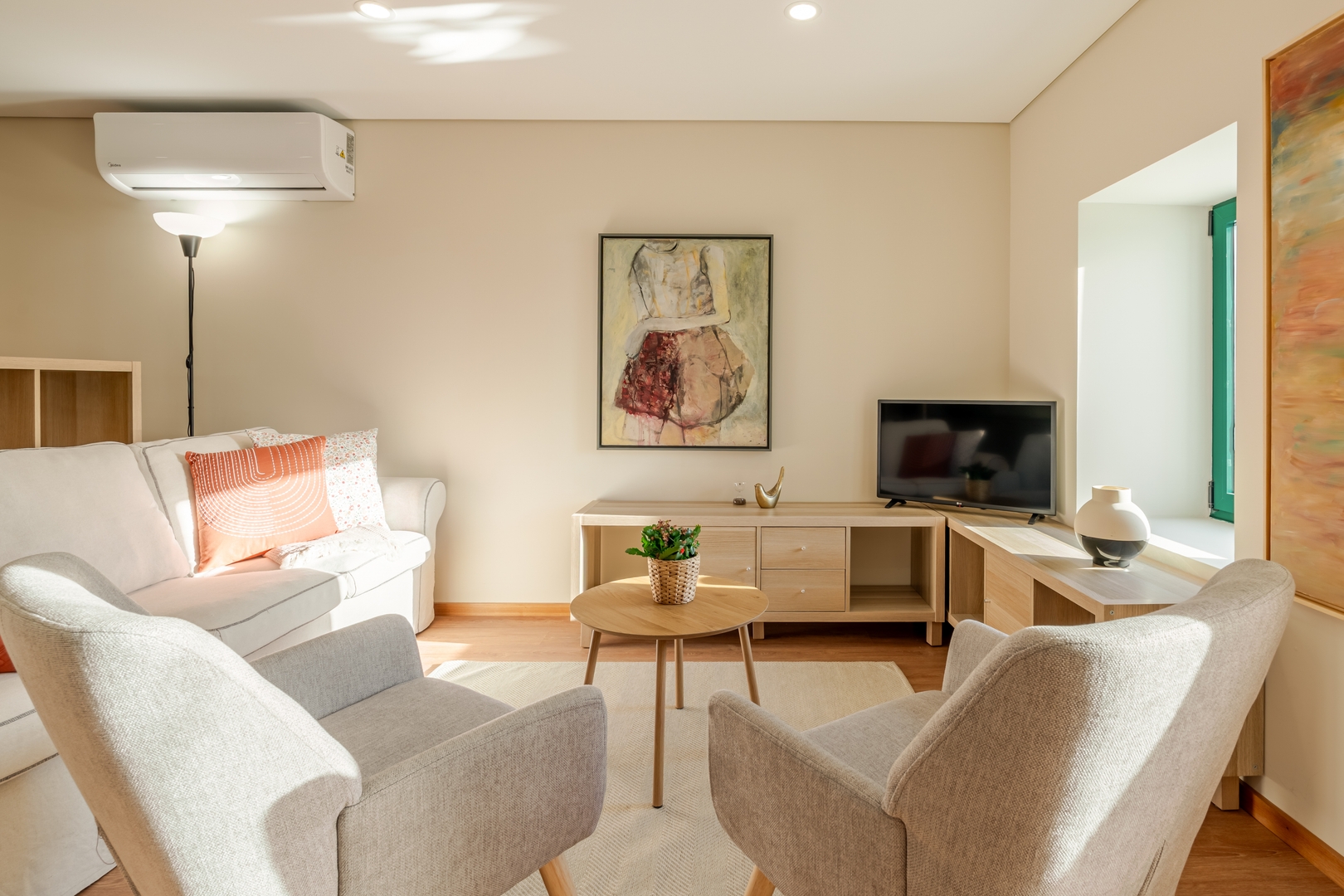 Sunlit Apartments in Foz do Douro by HostWise 39 Host Wise Booking