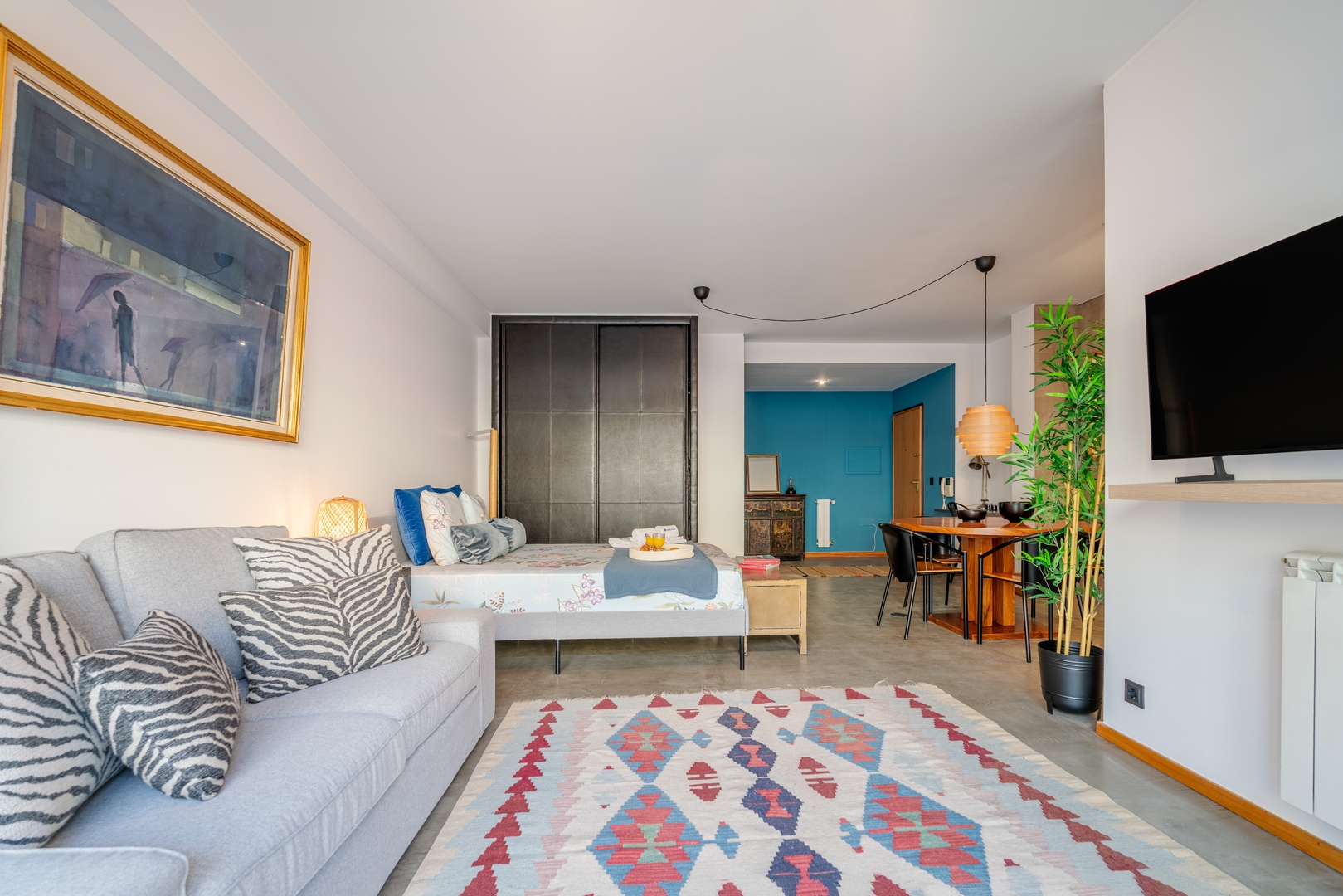 HostWise – Modern Flat w/ Terrace | Near the Beach 21 Host Wise Booking