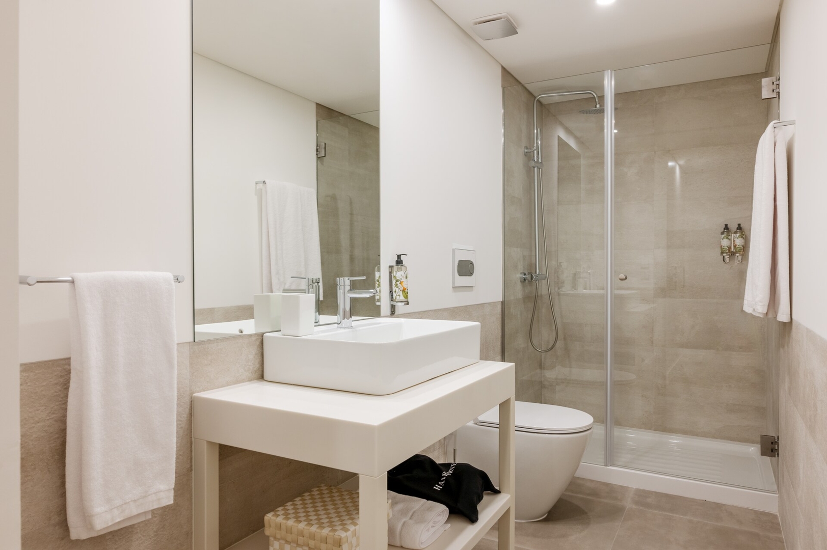 5 Fervença Boutique Palace Flats by HostWise 14 Host Wise Booking