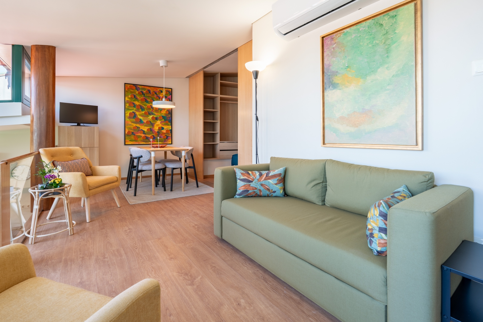 Artistic Studio with Terrace in Foz by HostWise 17 Host Wise Booking