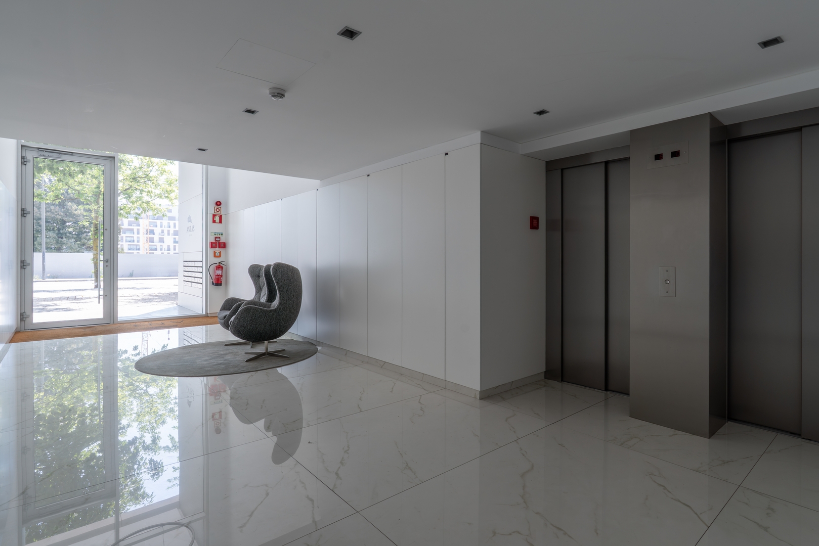 Stylish Home with Balcony & Garage by HostWise 36 Host Wise Booking