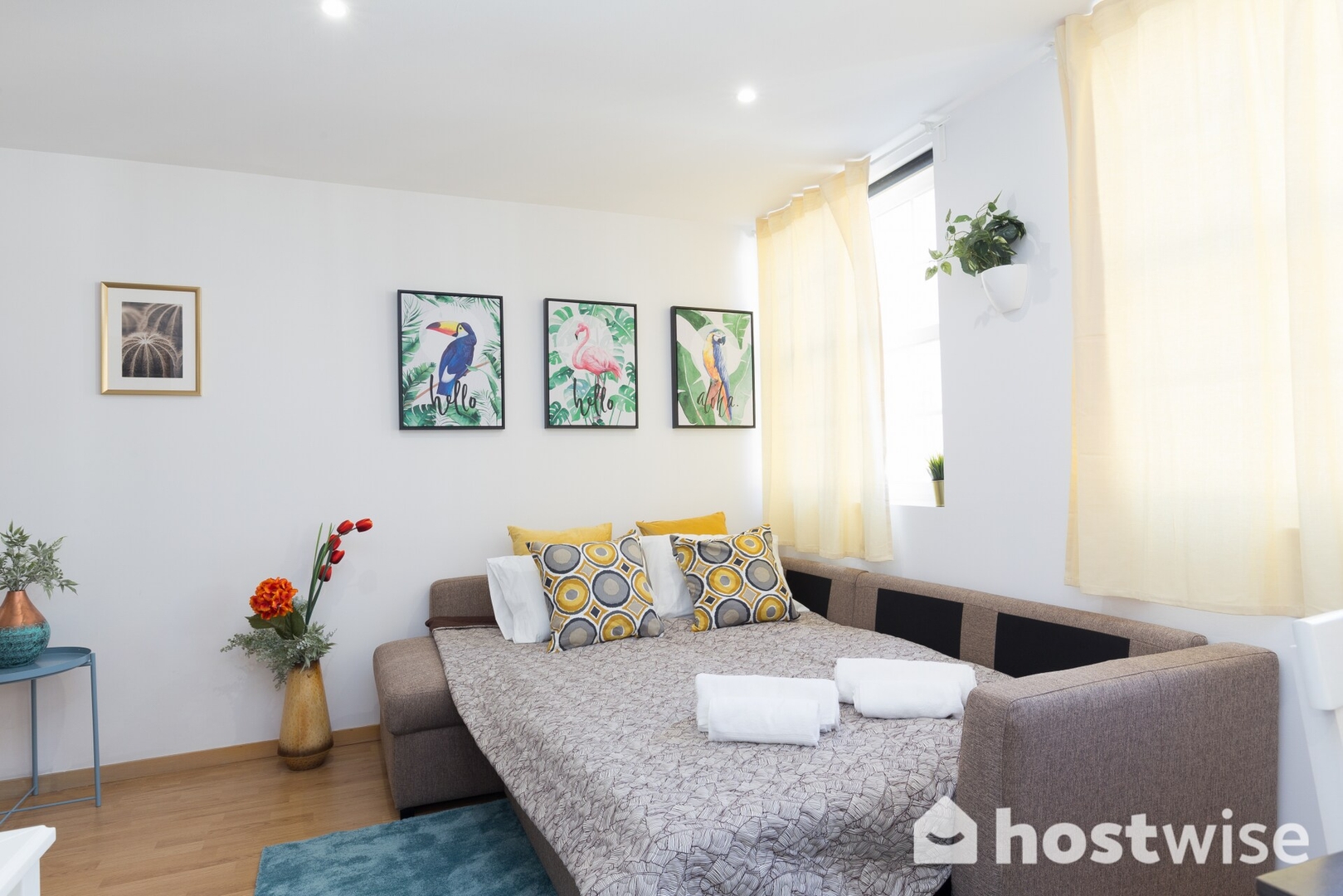 HostWise - Charming Sunny Flat | Batalha 13 Host Wise Booking