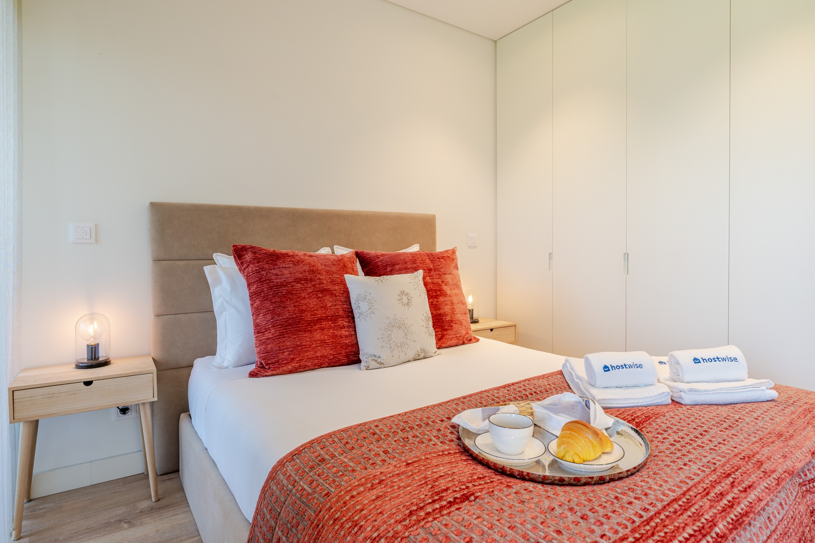 Studio w/ Balcony, Pool & Gym in Antas by HostWise 6 Host Wise Booking