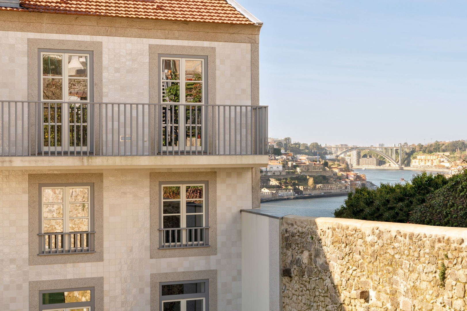 Host Wise - 2 Fervença Boutique Palace 47 Host Wise Booking