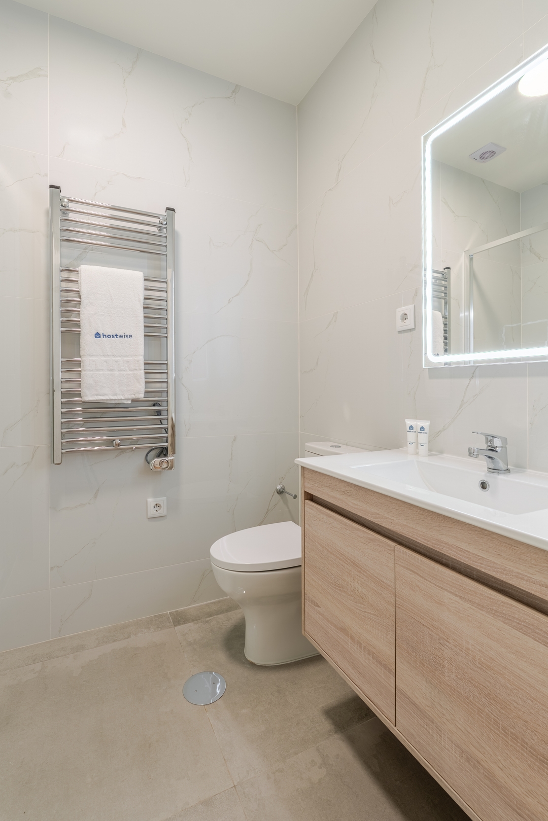 Central & Stylish Apartment by HostWise 33 Host Wise Booking