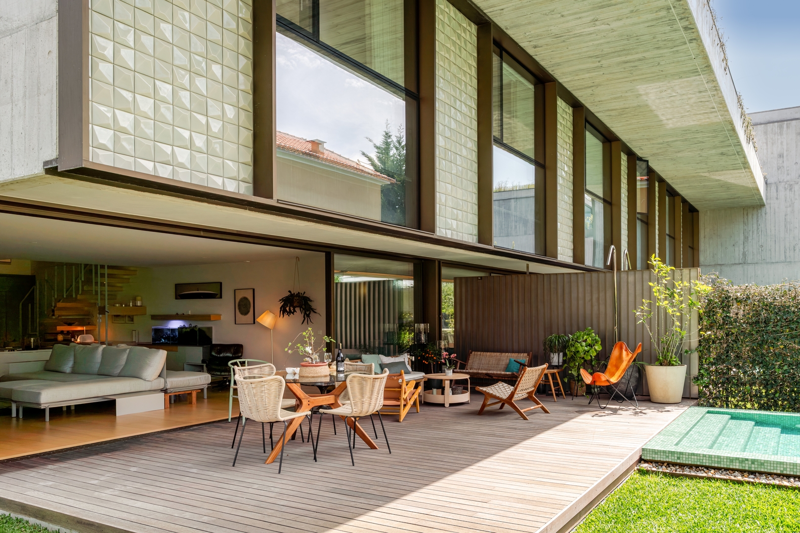 Grand Villa w/ Pool, Garden & Garage by HostWise 44 Host Wise Booking