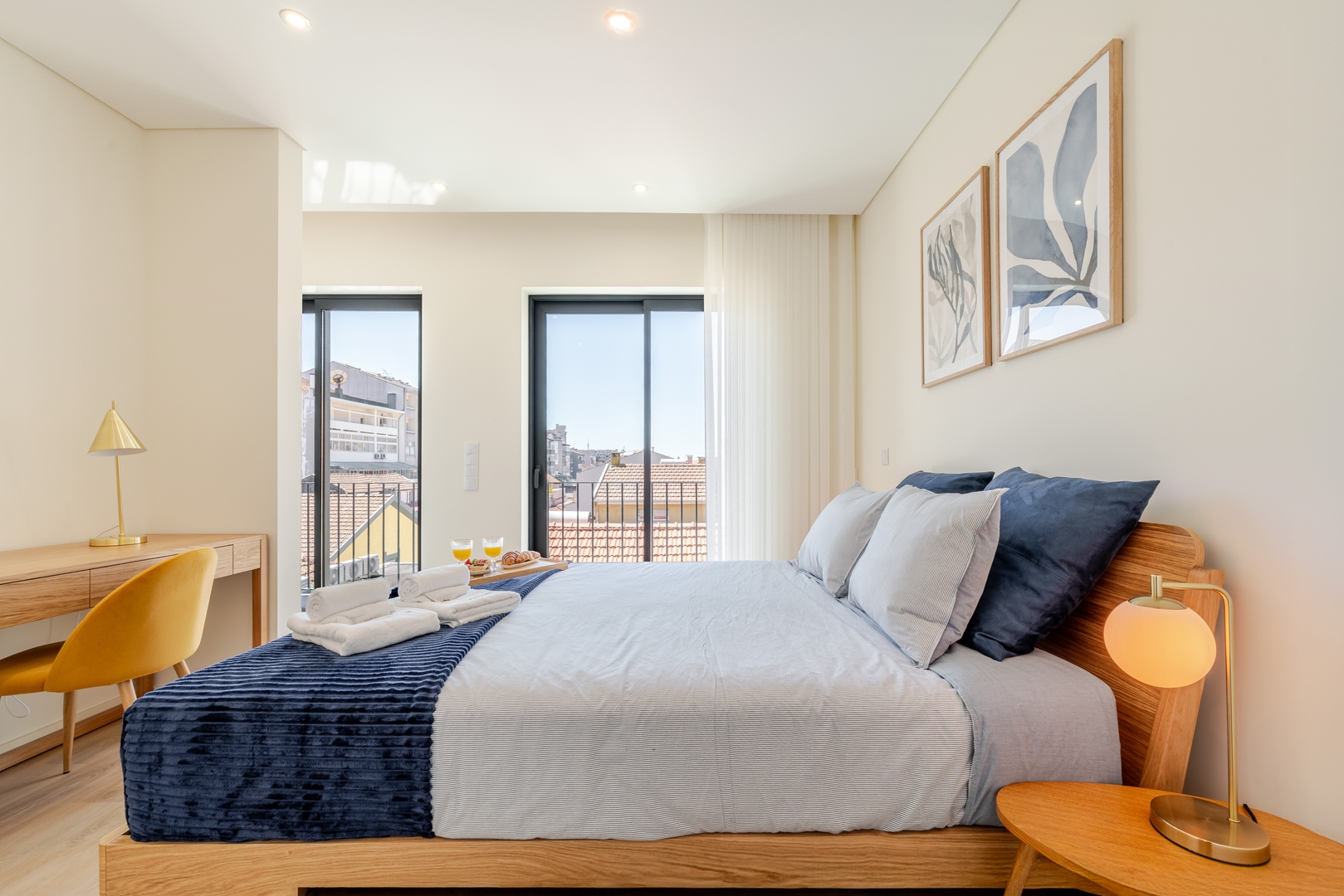 Stylish Balcony Apt & 2 Cozy Studios by HostWise 7 Host Wise Booking