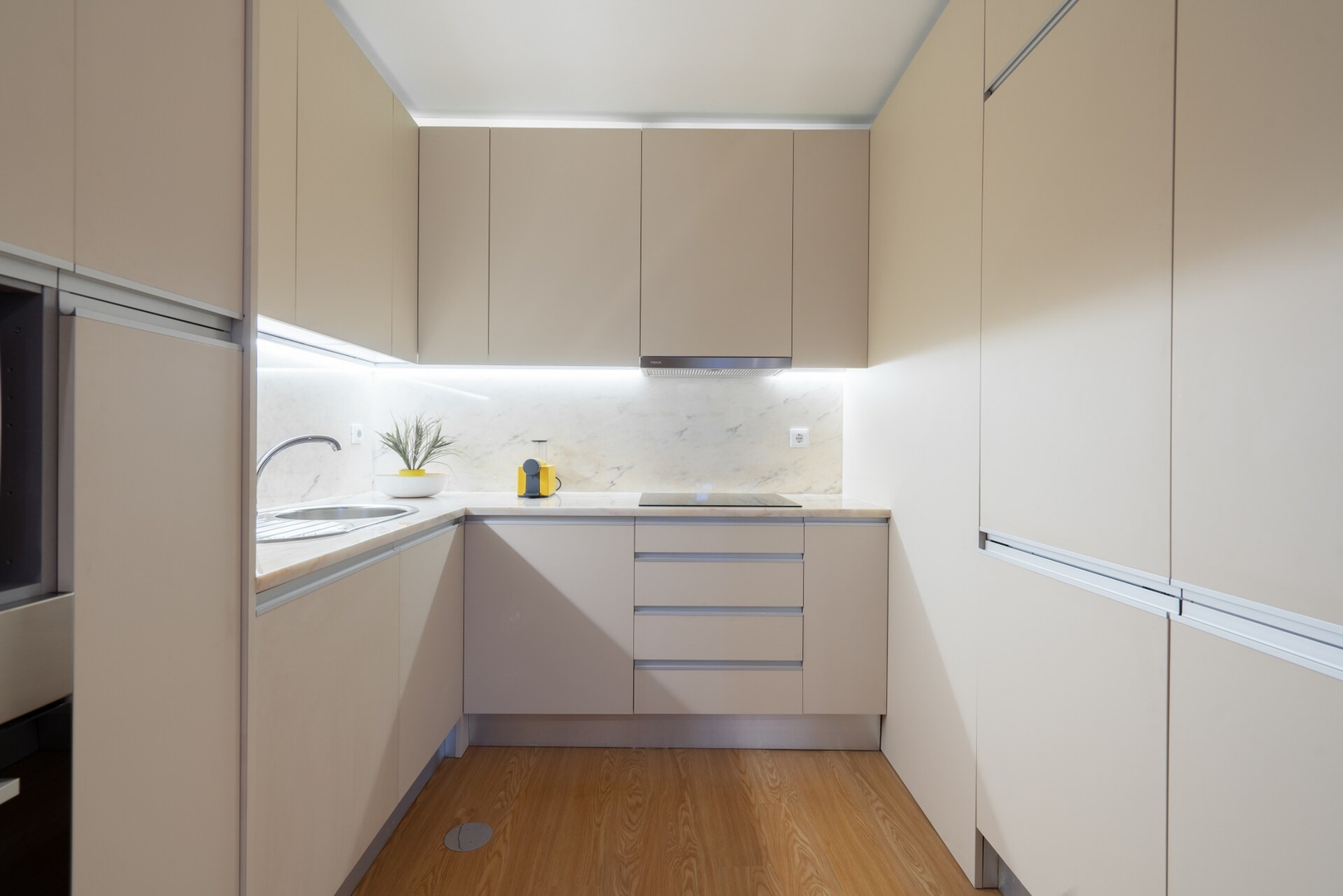 Colorful Bright Flats w/ Balcony by HostWise 50 Host Wise Booking