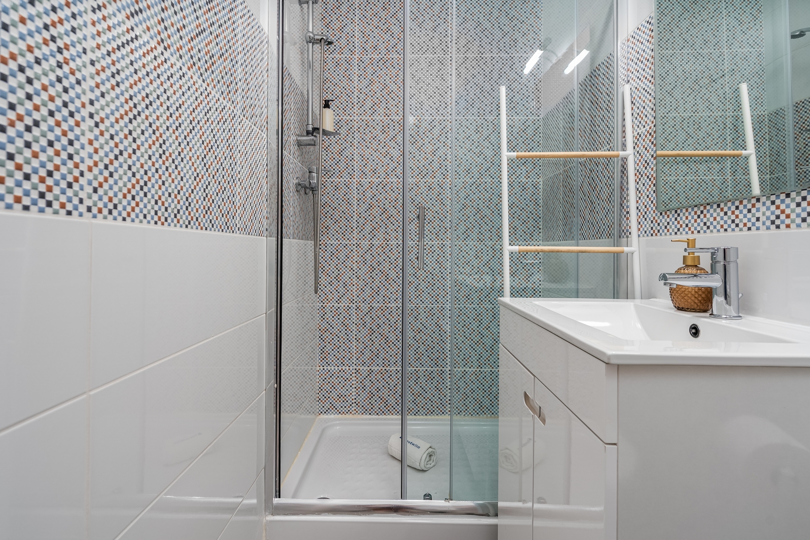 Vilamoura Retreat with Pool & Balcony by HostWise 26 Host Wise Booking