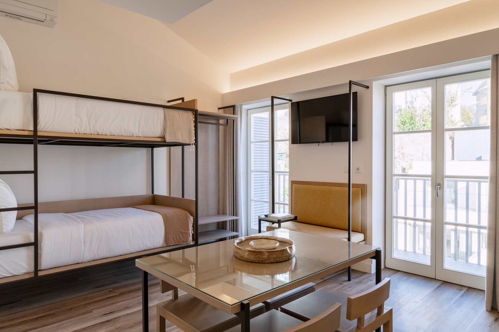 Host Wise - Fervença Boutique Palace 15 20 Host Wise Booking