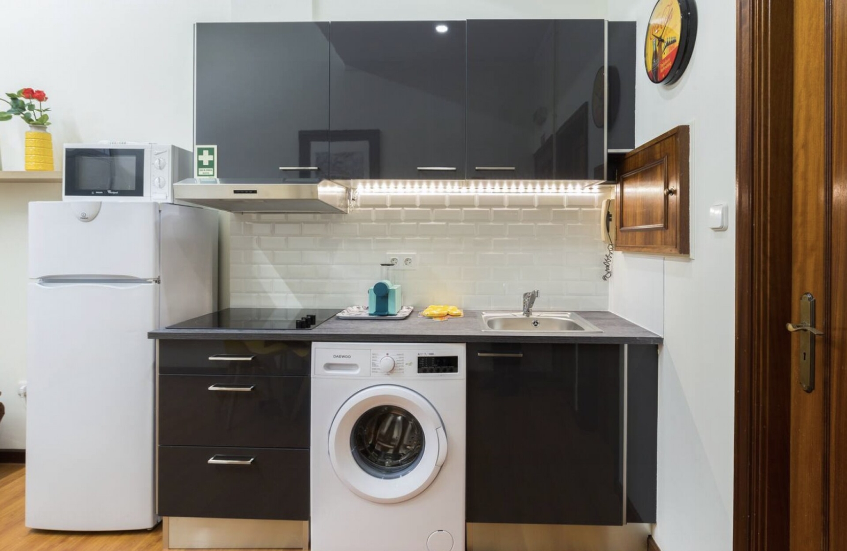 Host Wise - Central Comfy Flat 16 Host Wise Booking
