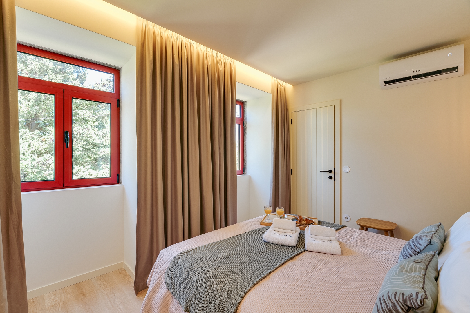 Pool & Indoor Jacuzzi in Pedorido by HostWise 88 Host Wise Booking