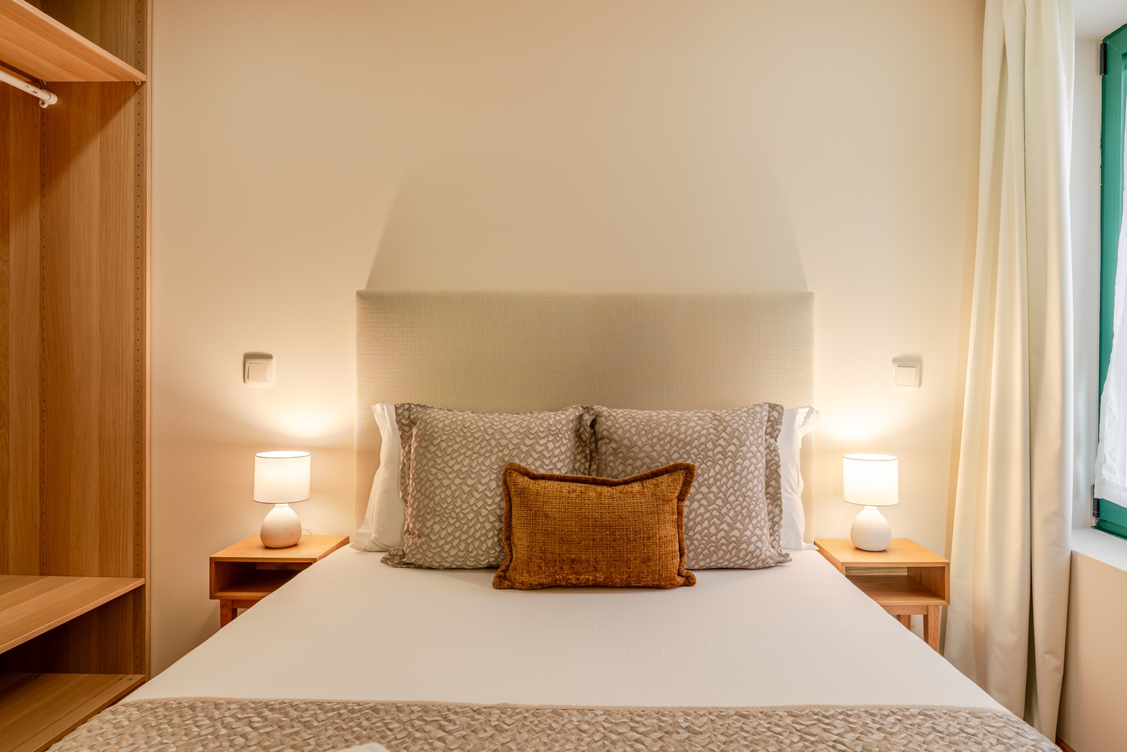 Sunlit Apartments in Foz do Douro by HostWise 83 Host Wise Booking