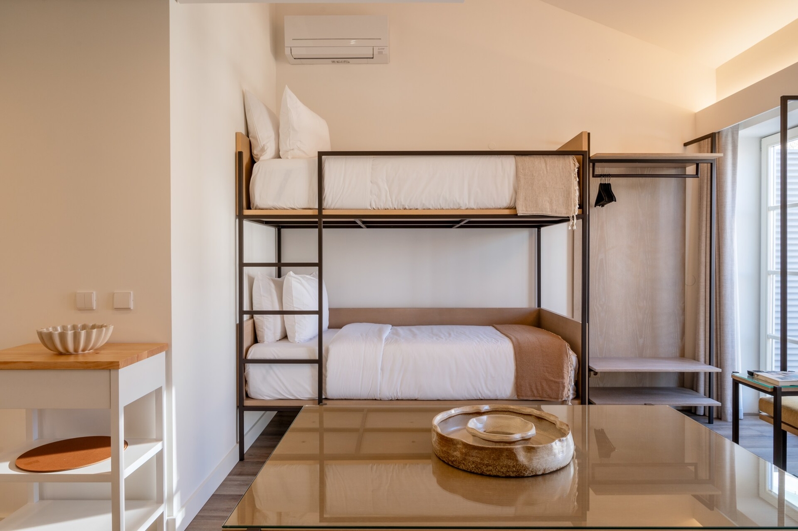 Host Wise - Fervença Boutique Palace 15 17 Host Wise Booking