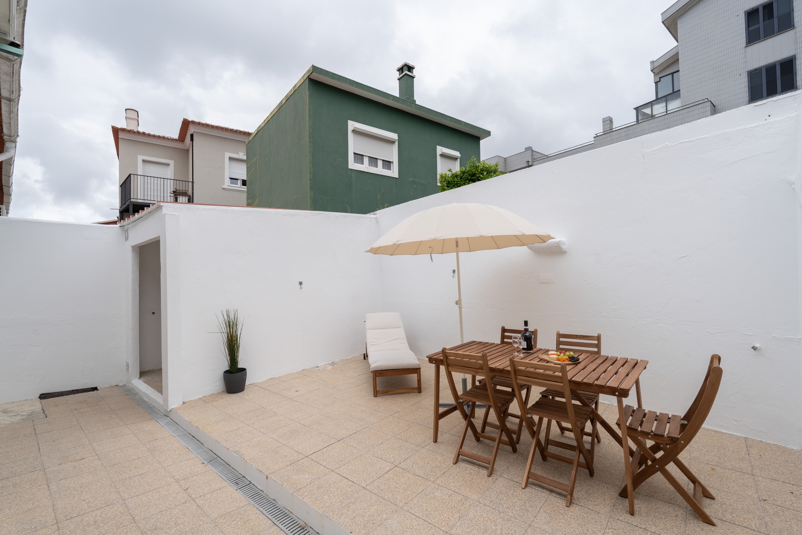 Traditional House with Terrace by HostWise 30 Host Wise Booking
