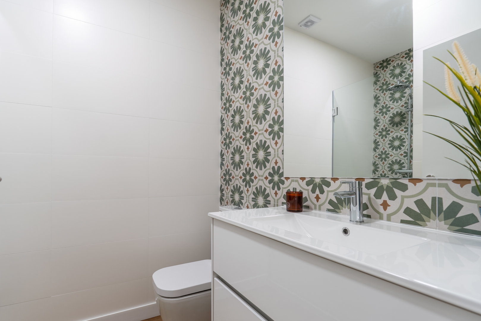 Open-Plan Apartment in Downtown Porto by HostWise 26 Host Wise Booking