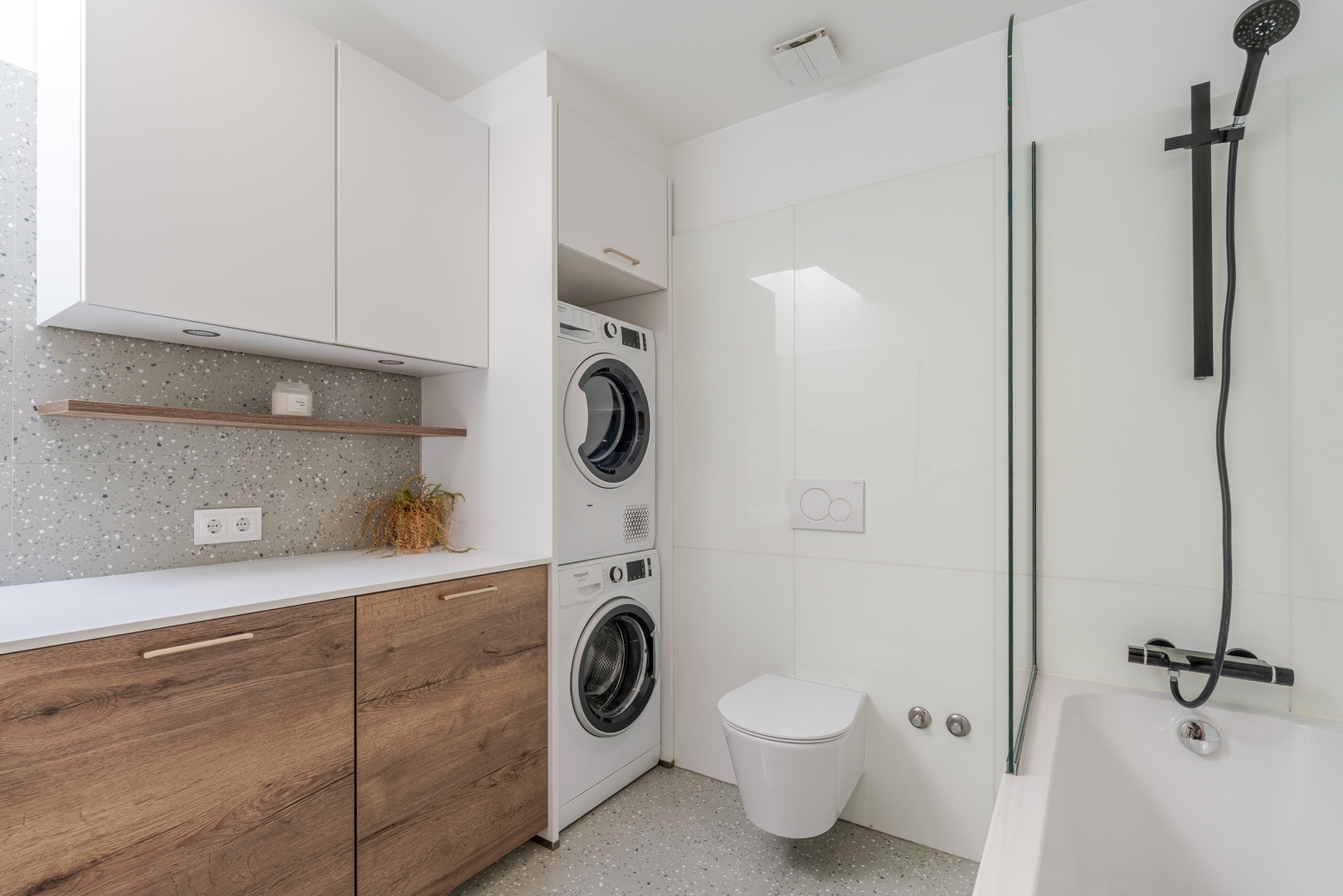 Stylish Open-Plan Flat with Swimming Pool by HostWise 17 Host Wise Booking