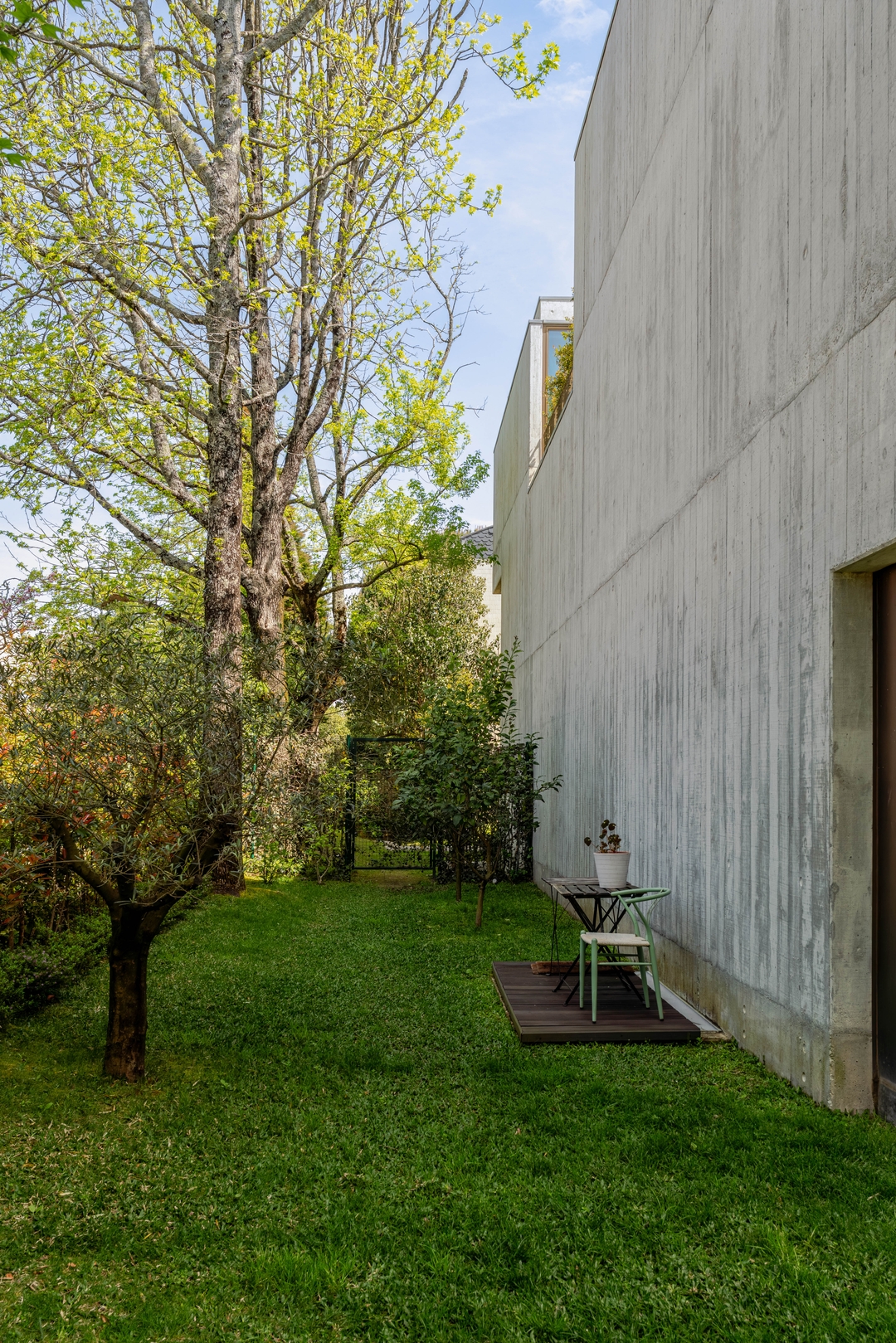 Grand Villa w/ Pool, Garden & Garage by HostWise 57 Host Wise Booking