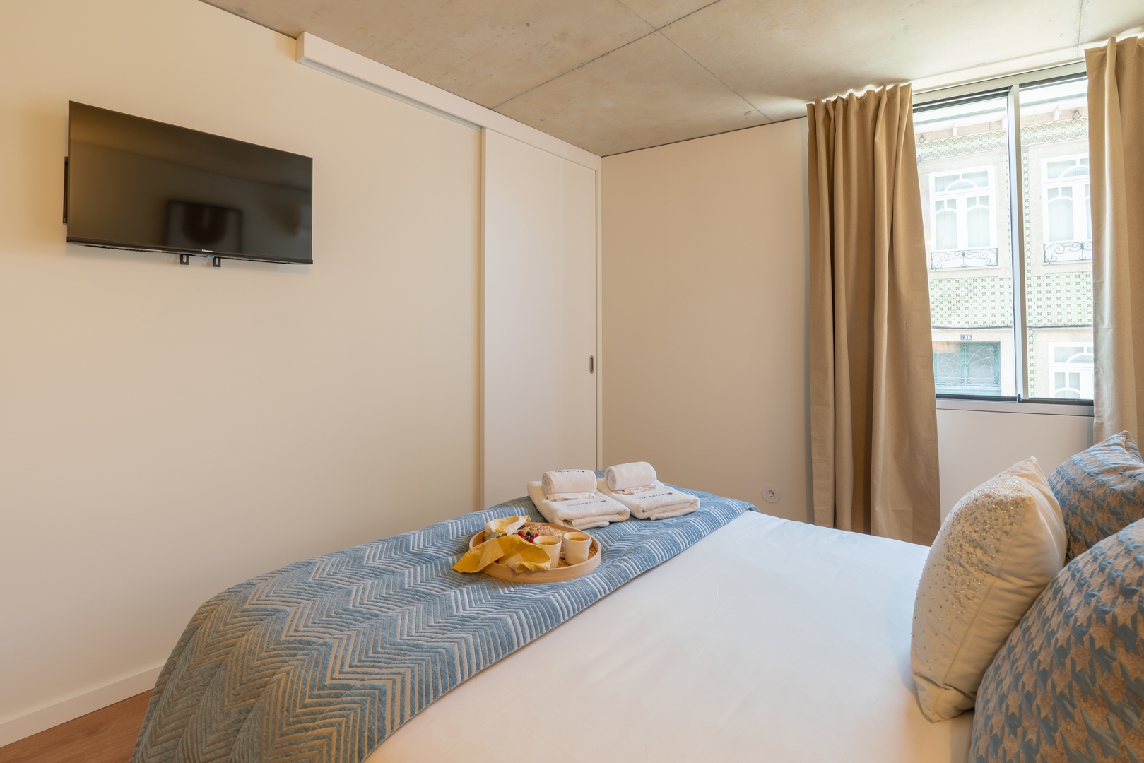 Modern 1BR Trio, Central Porto by HostWise 10 Host Wise Booking