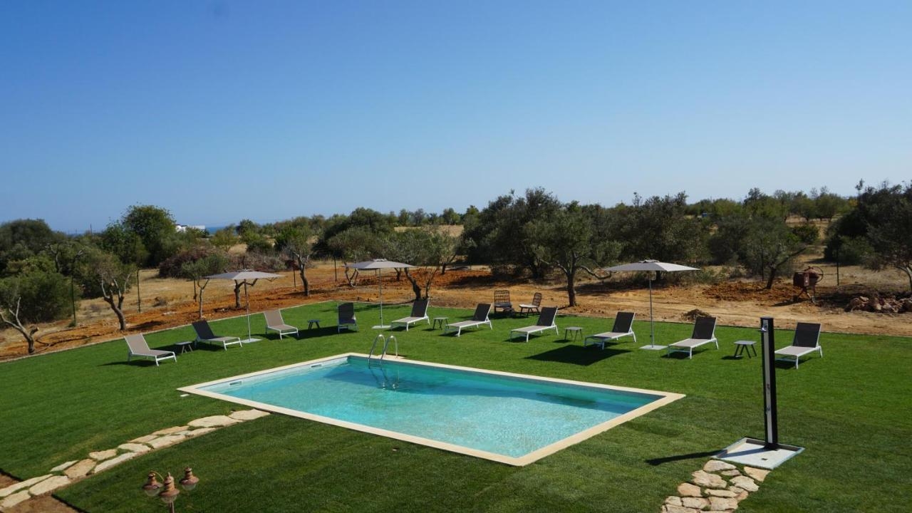 HostWise - Spacious Villa with Pool Host Wise Booking