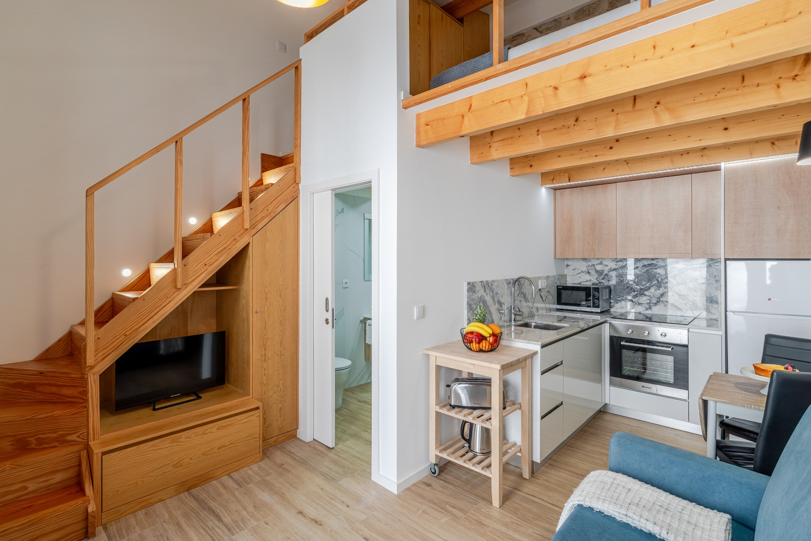 Cozy T1 Flats with Courtyard BBQ by HostWise 102 Host Wise Booking