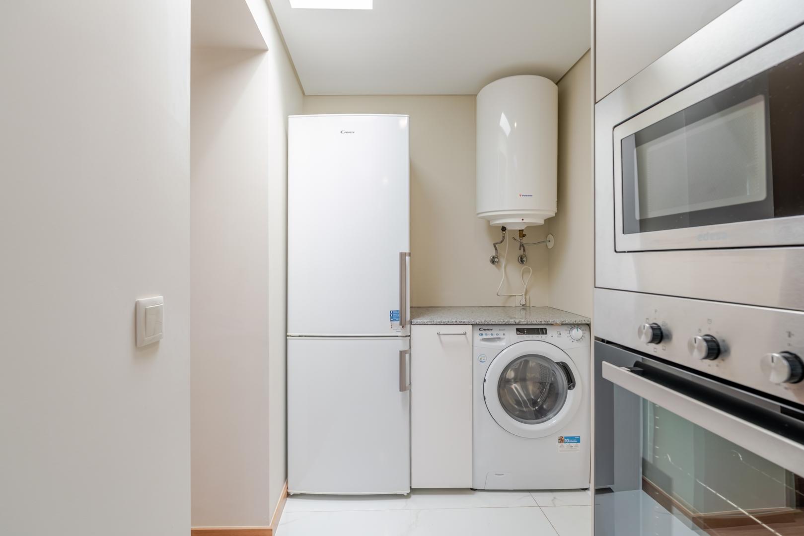 Sunlit Apartments in Foz do Douro by HostWise 116 Host Wise Booking