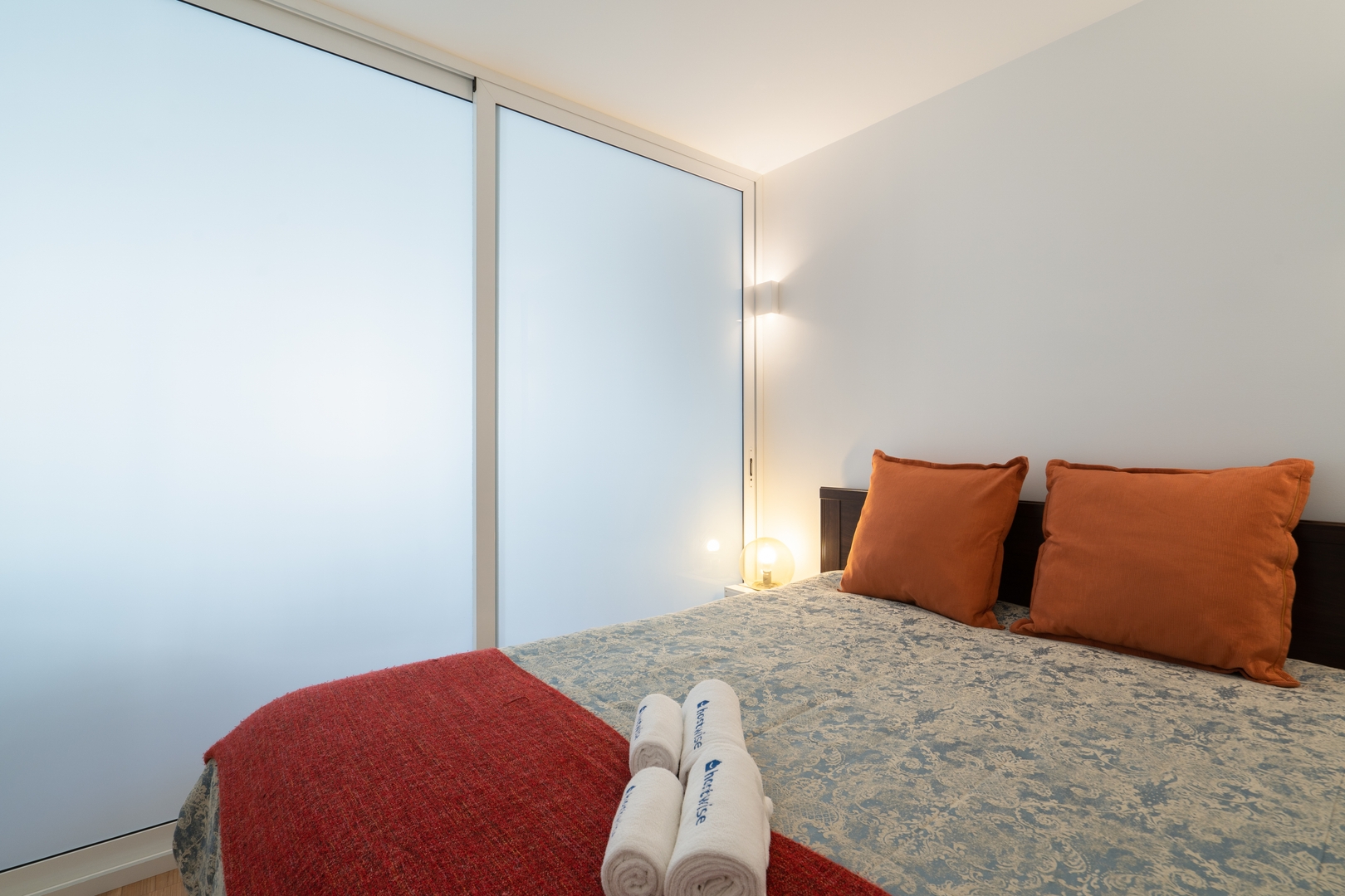 Host Wise - Precious Comfortble Flat | Central 9 Host Wise Booking