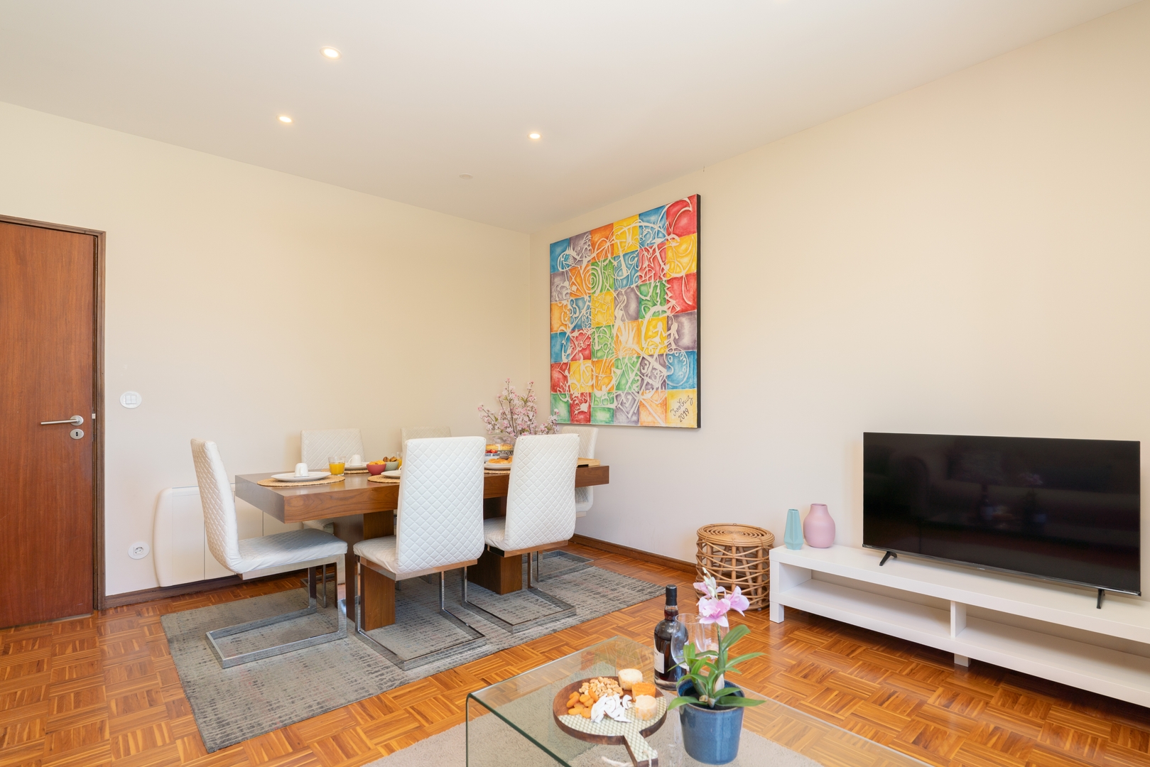 Bright & Spacious Flat by Host Wise 23 Host Wise Booking