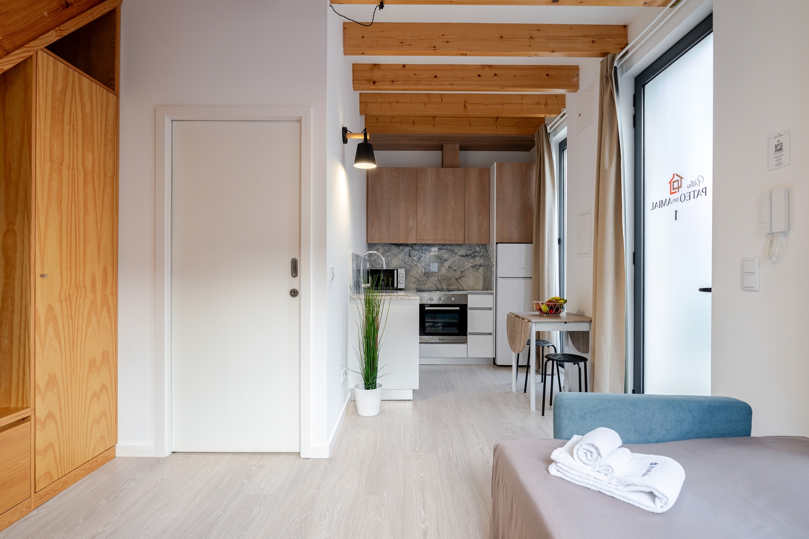 Courtyard T1 Apartments with BBQ by HostWise 13 Host Wise Booking