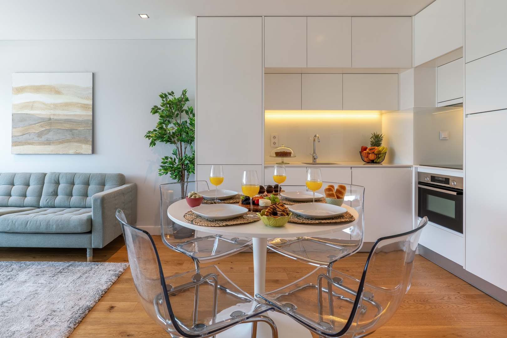 Stylish Home with Balcony & Garage by HostWise 21 Host Wise Booking