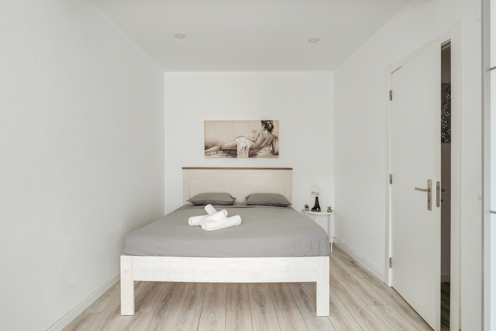 Sunny Flat w/ Jacuzzi & Balconies by Host Wise 3 Host Wise Booking